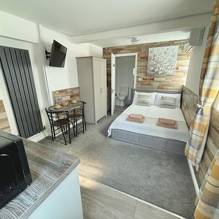 Cristina Modern Hotell Horley Eksteriør bilde